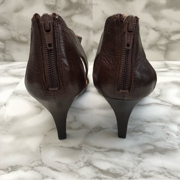 Nine West size 6.5 ladies brown leather High Heels - Picture 2 of 10